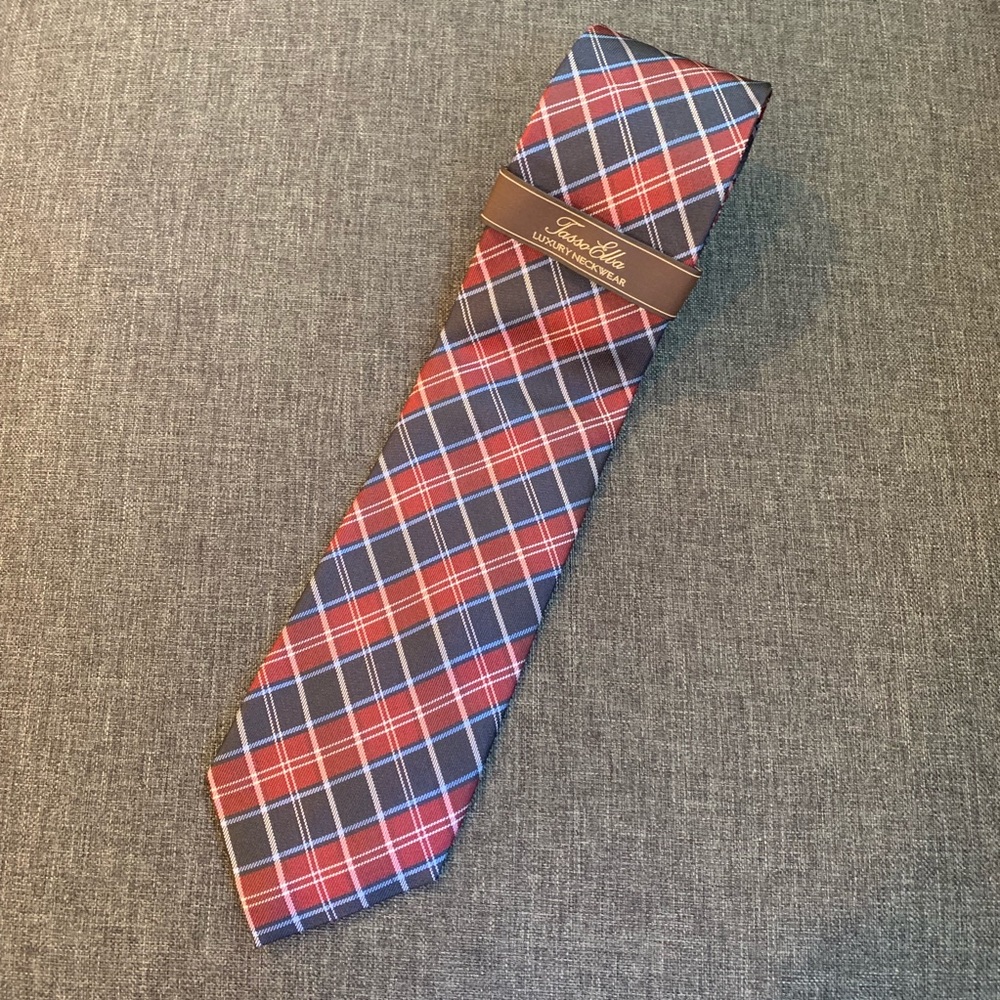 NWT Tasso Elba 100 silk plaid tie
